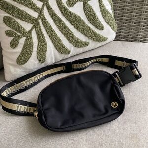 Lululemon Belt Bag - Black/Gold/White Opal Wordmark